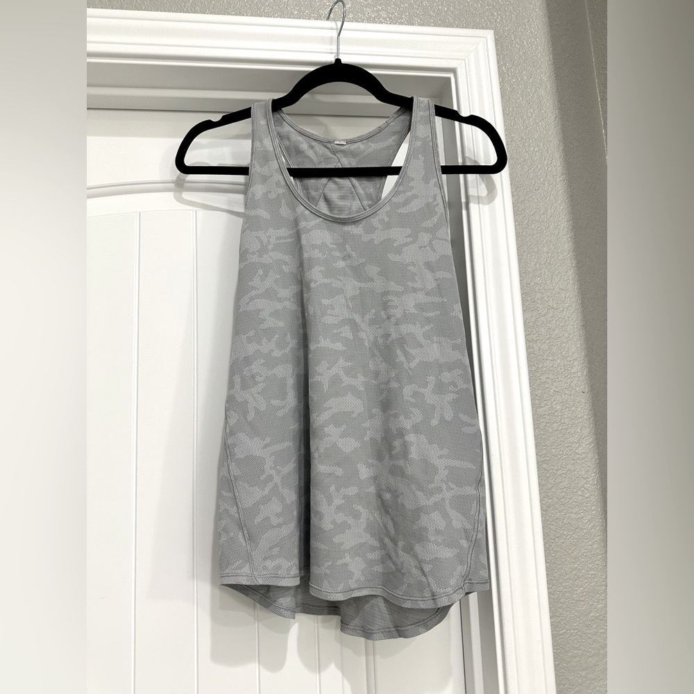 Lululemon Essential Tank in Incognito Camo color